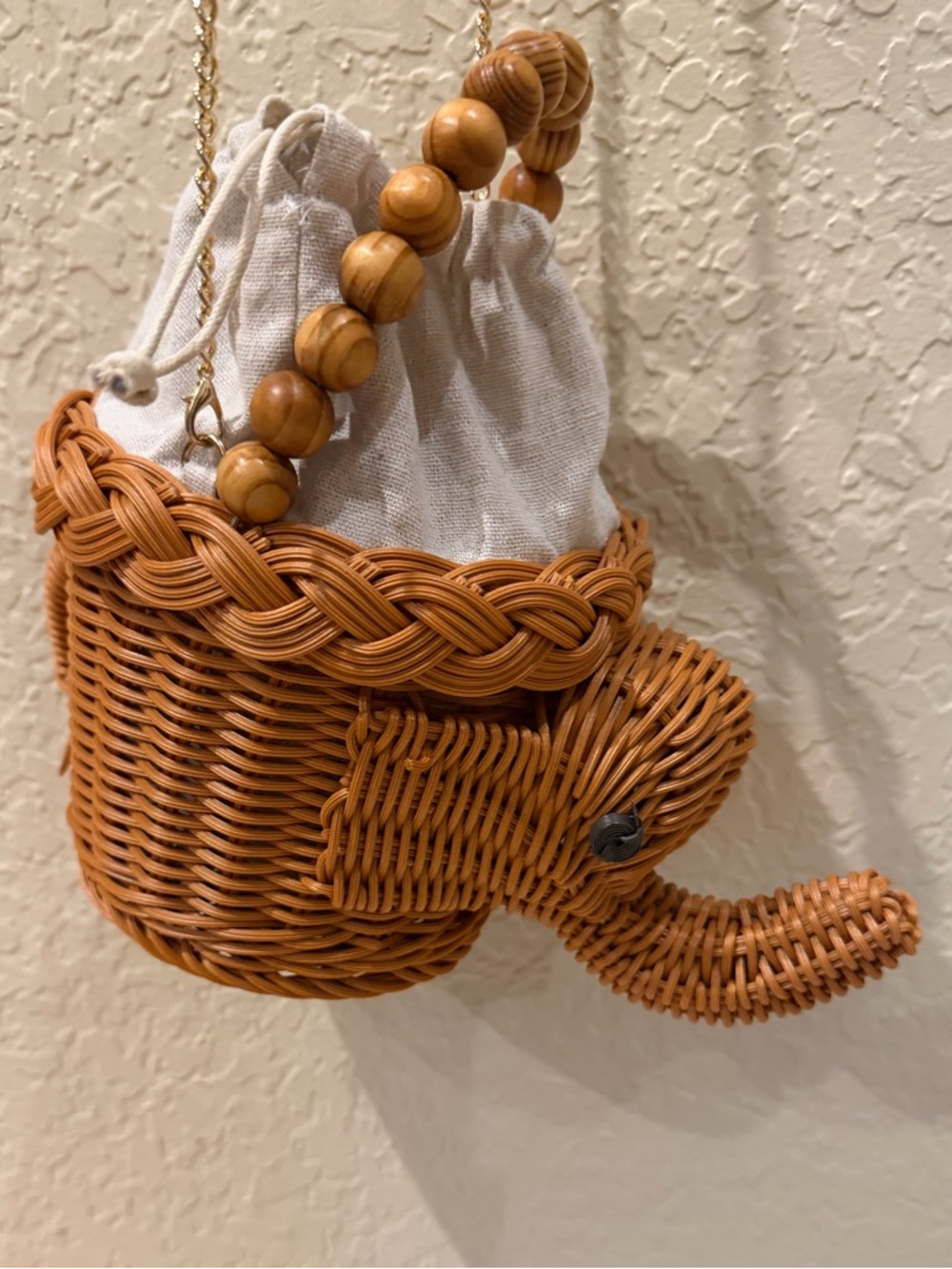 Tommy Bahama Elephant Rattan Crossbody/Bucket Purse NWT